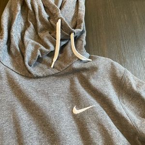 Grey Nike pullover hoodie with kangaroo pouch gently used. XL